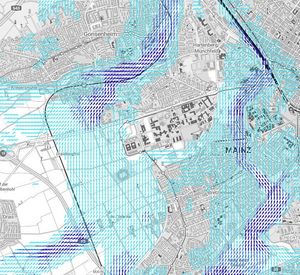 Eine Karte eines Ausschnitts von Mainz und zugehörige Kaltluftpfeile, die die Volumenstromdichte darstellen für die KLAM21-Simulationen des DWD auf ORKA-DE.