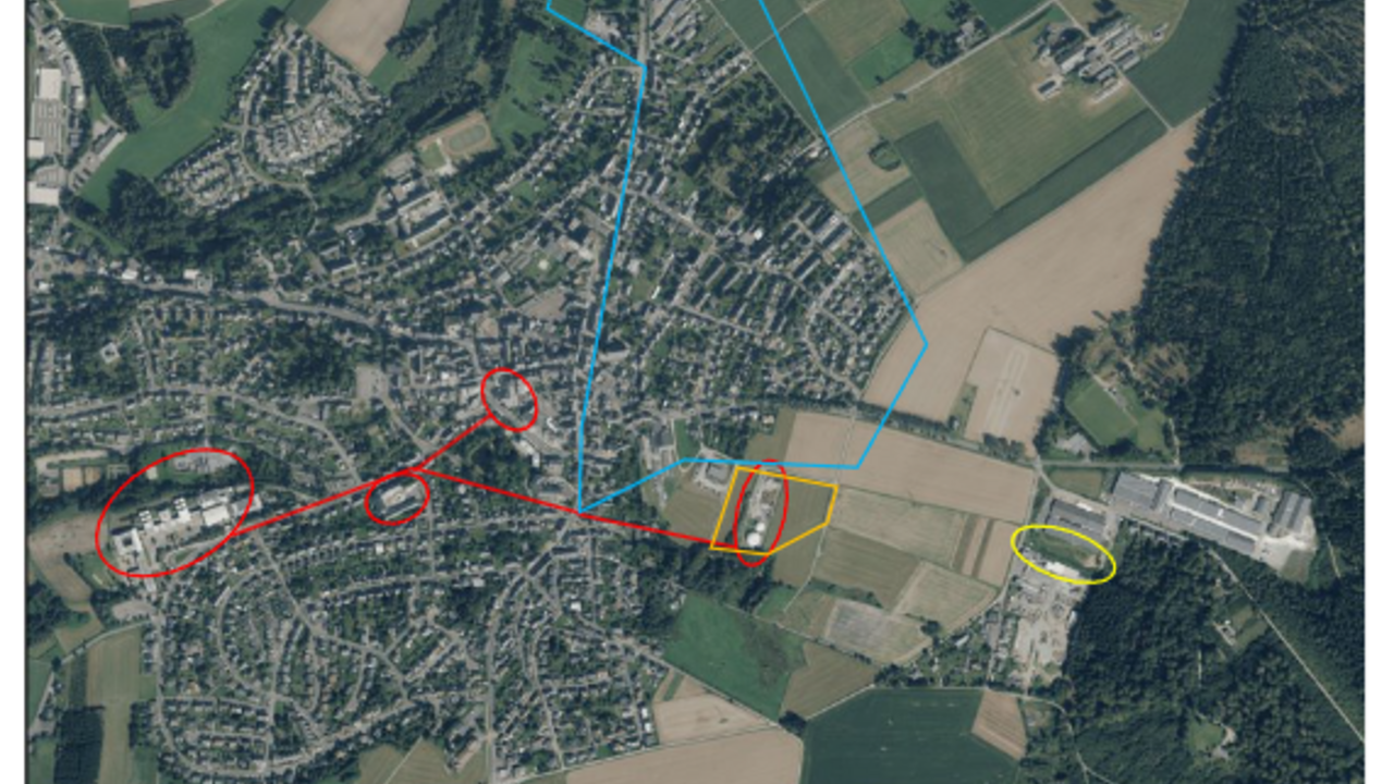 Das Bild zeigt den Ort Hermeskeil aus der Vogelperspektive