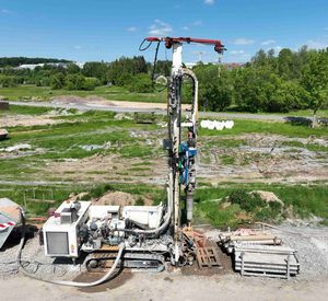 Das Bild zeigt eine Probebohrung für ein Sondenfeld